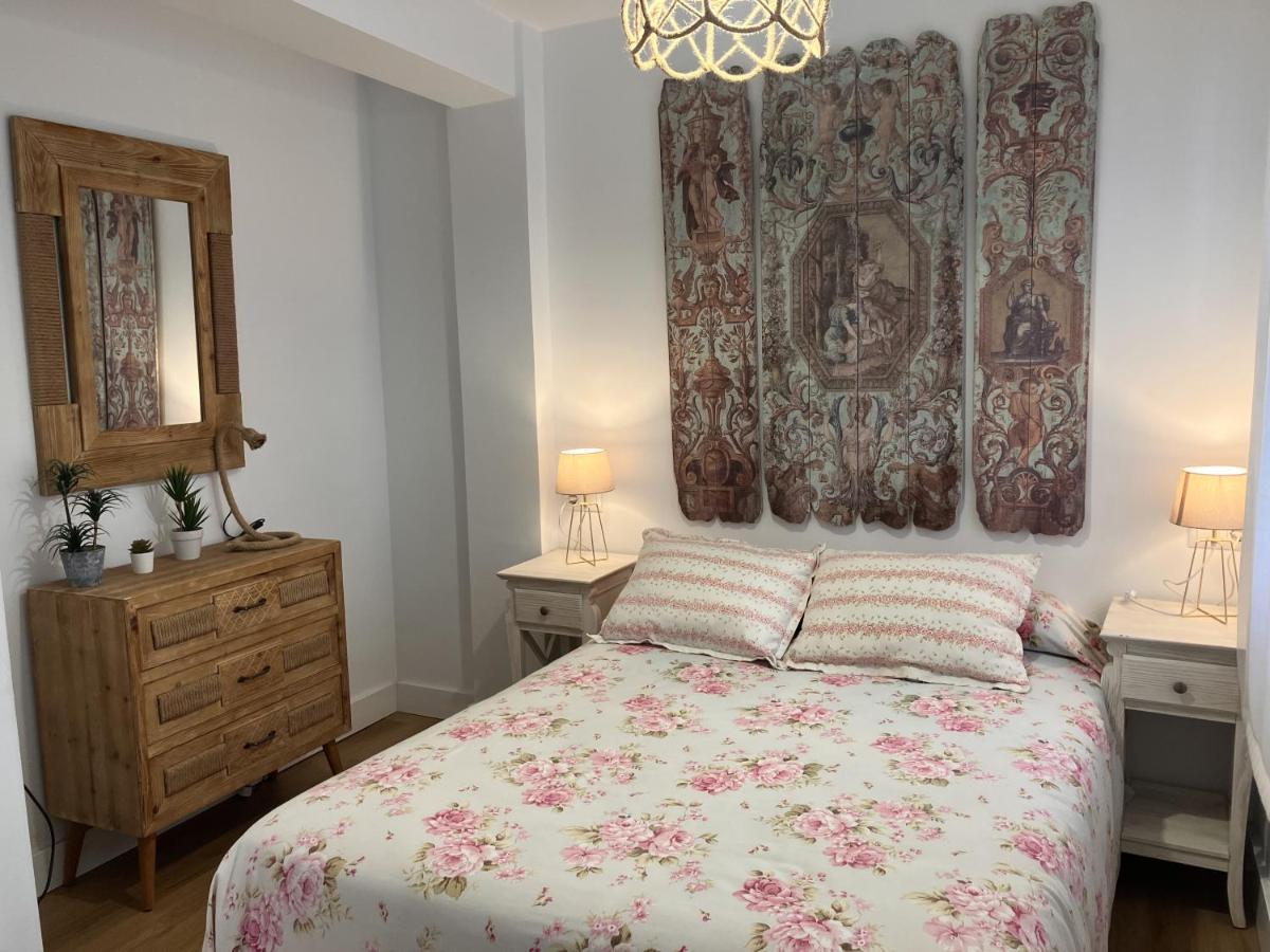 Moderno Apartamento En Casco Historico Севілья Екстер'єр фото