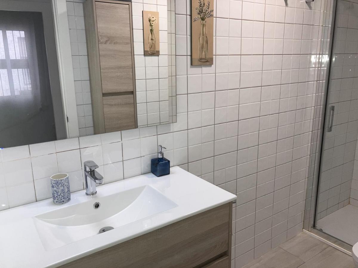 Moderno Apartamento En Casco Historico Севілья Екстер'єр фото